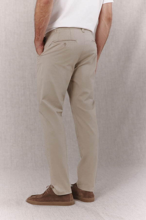 OOTO Pantal&oacute;n chino slim b&aacute;sico Beige