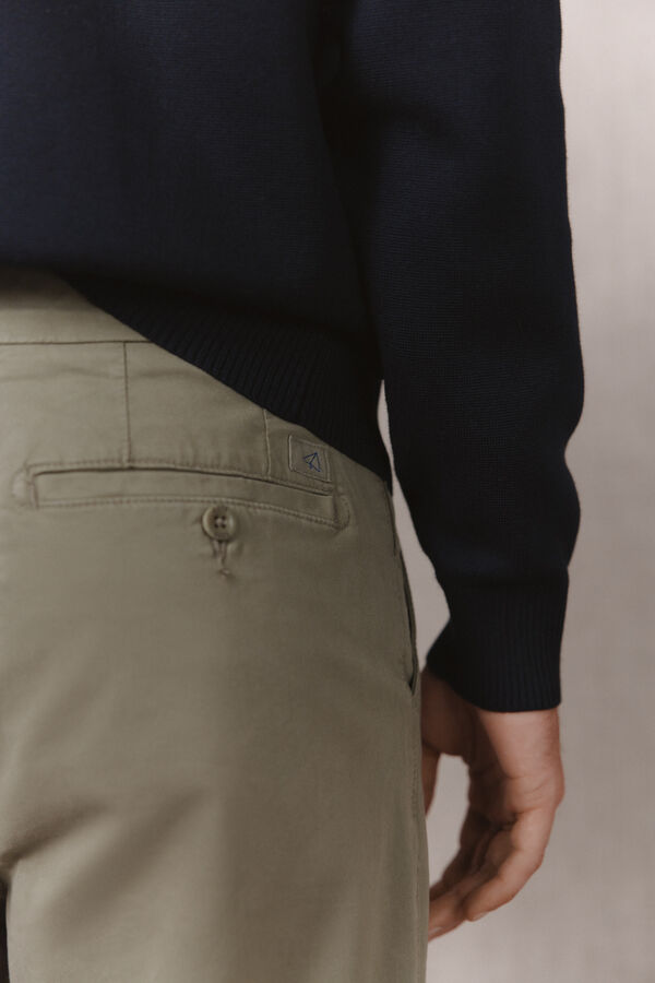OOTO Pantal&oacute;n chino b&aacute;sico regular Kaki