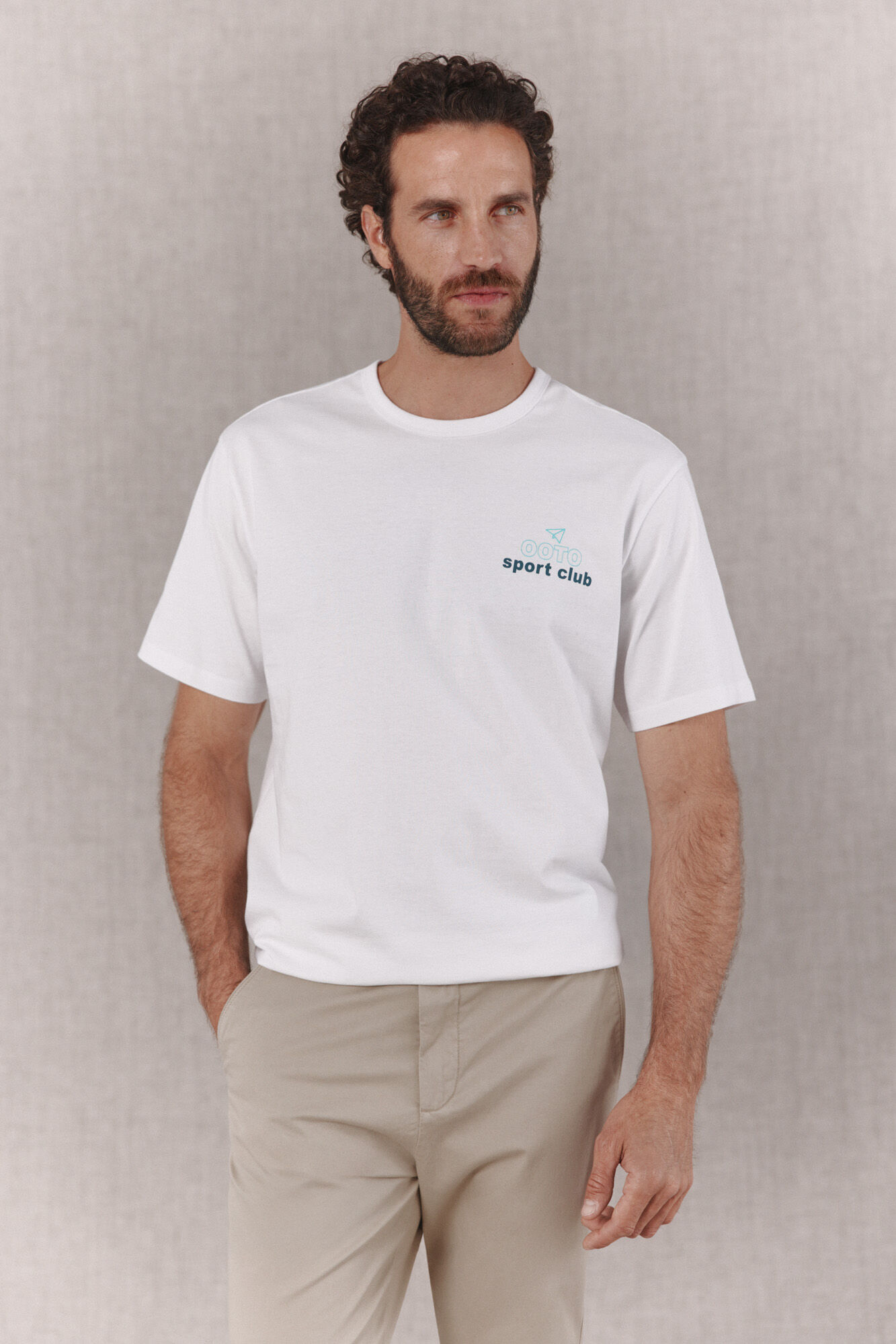 OOTO Playera gr&aacute;fica lavada