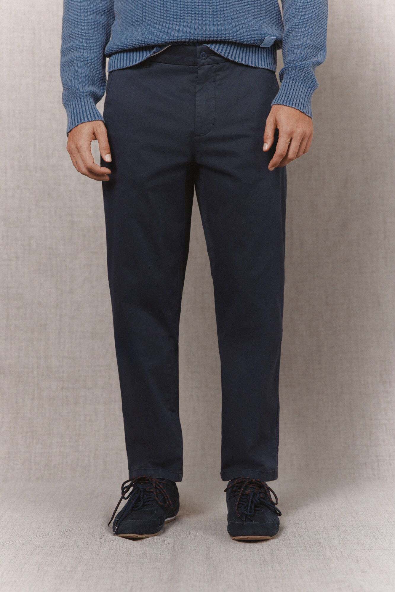 OOTO Pantal&oacute;n chino b&aacute;sico regular