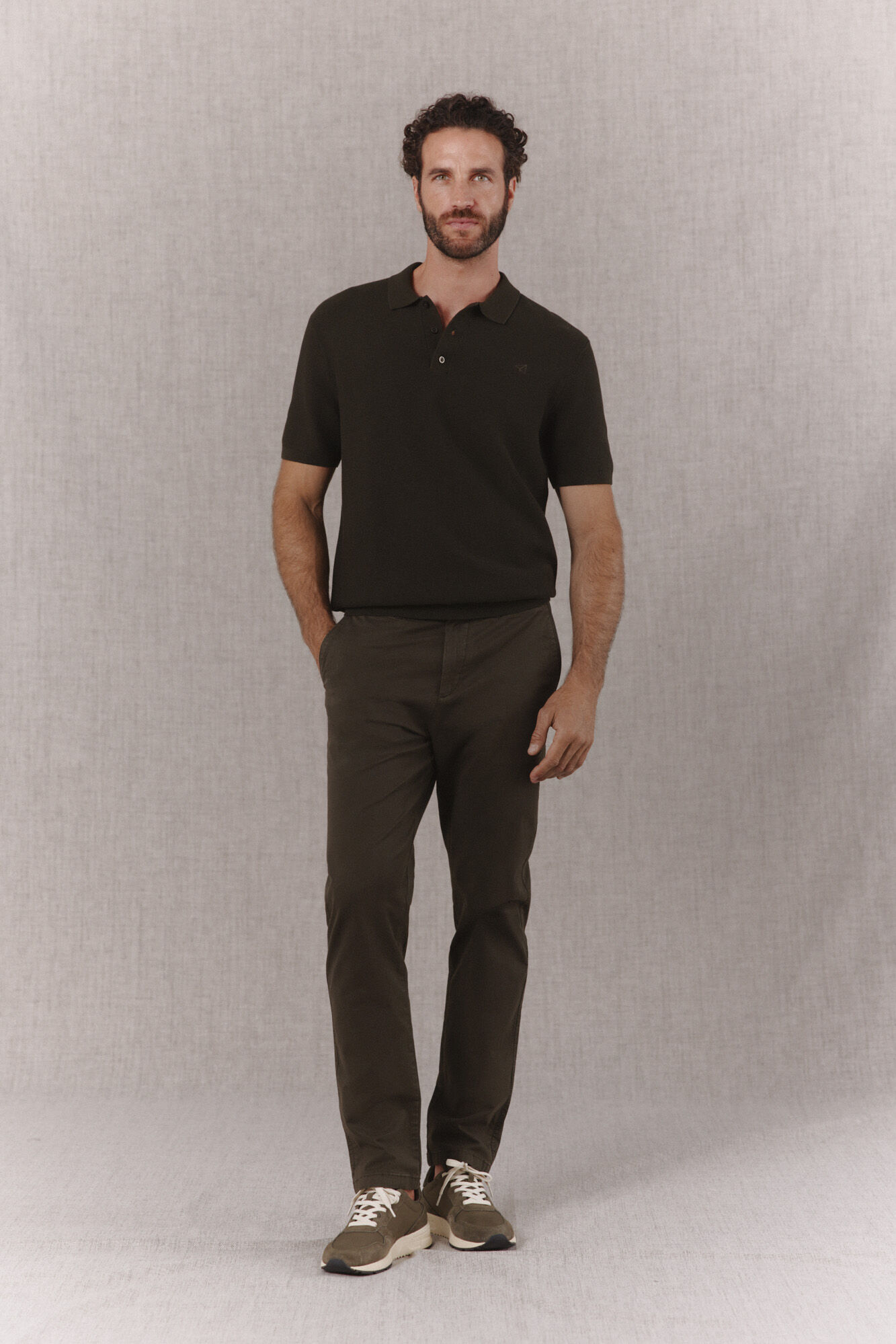 OOTO Pantal&oacute;n chino slim b&aacute;sico
