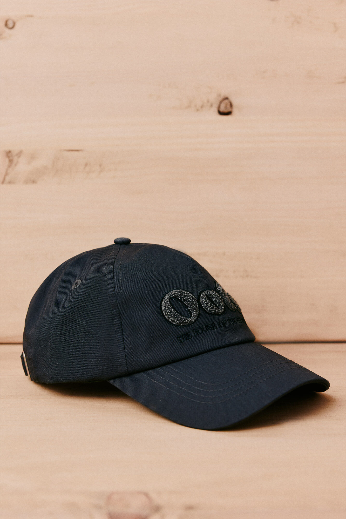 OOTO Gorra de visera textil