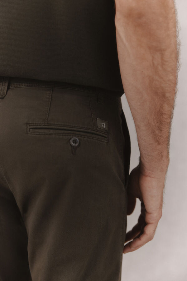 OOTO Pantal&oacute;n chino slim b&aacute;sico Kaki