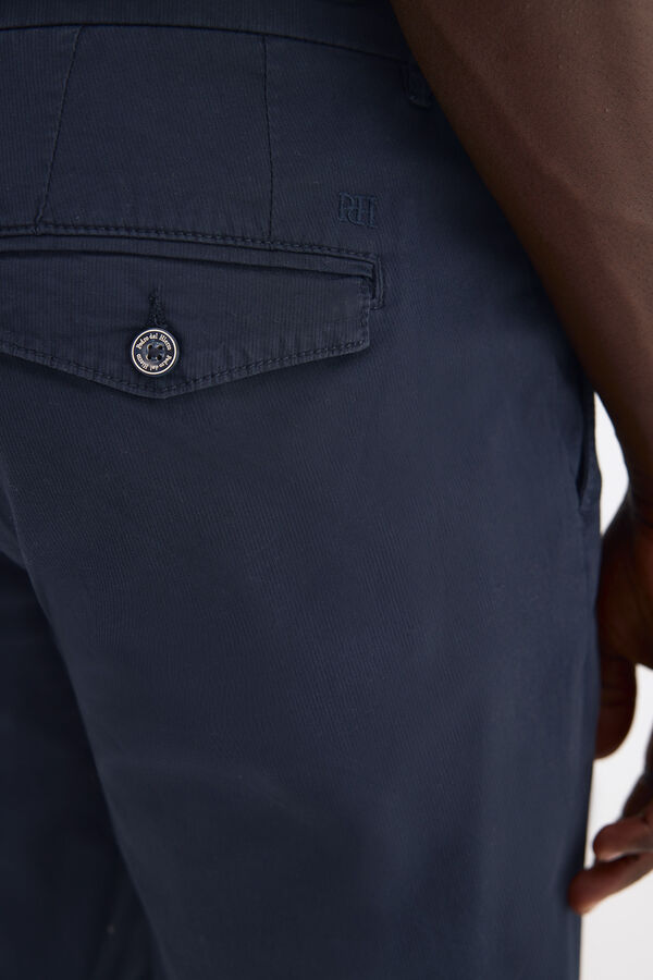 Pedro del Hierro Pantal&oacute;n chino estructura regular fit Azul
