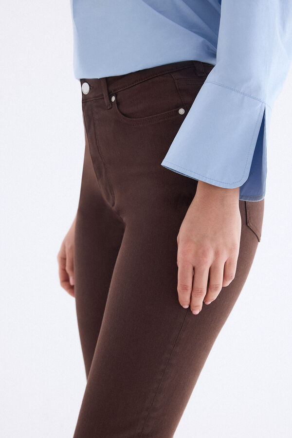 Pedro del Hierro Jeans skinny push up Marr&oacute;n