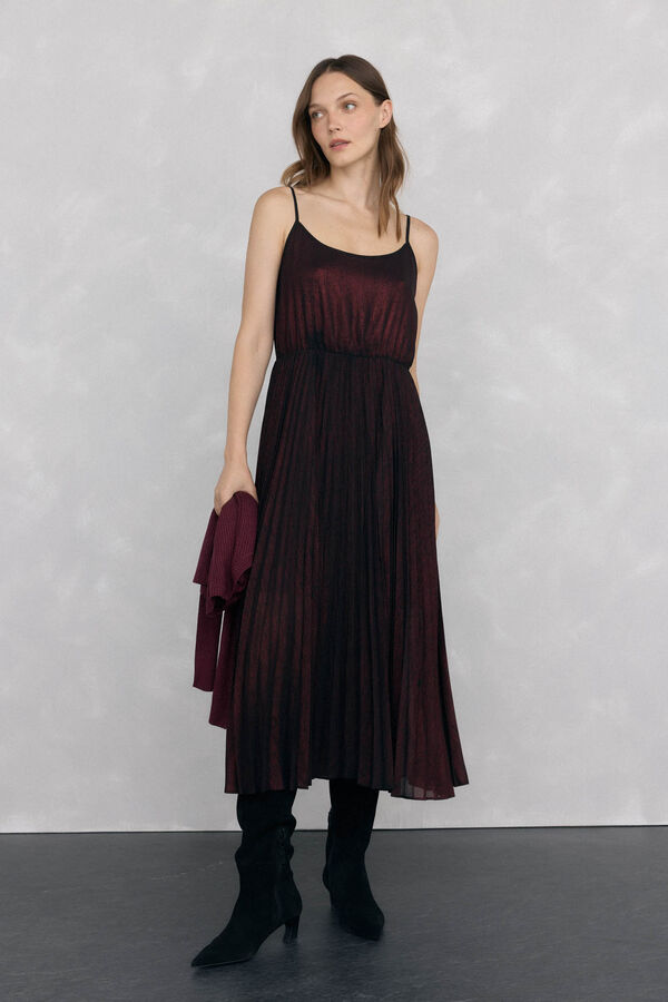 Pedro del Hierro Vestido de dos piezas con brillo Burdeos
