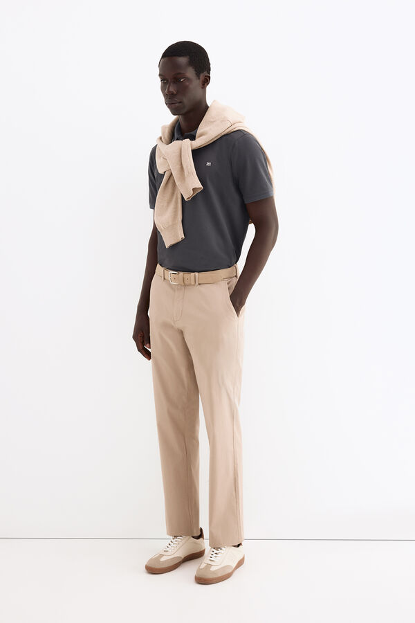 Pedro del Hierro Pantal&oacute;n chino estructura regular fit Beige