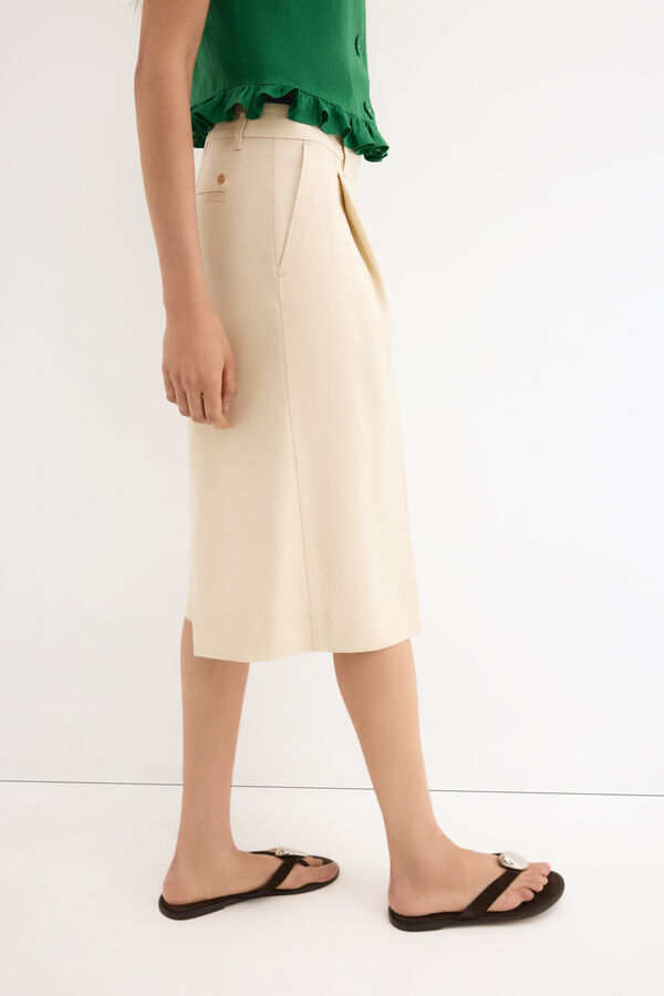 Pedro del Hierro Bermudas largas cl&aacute;sicas Beige