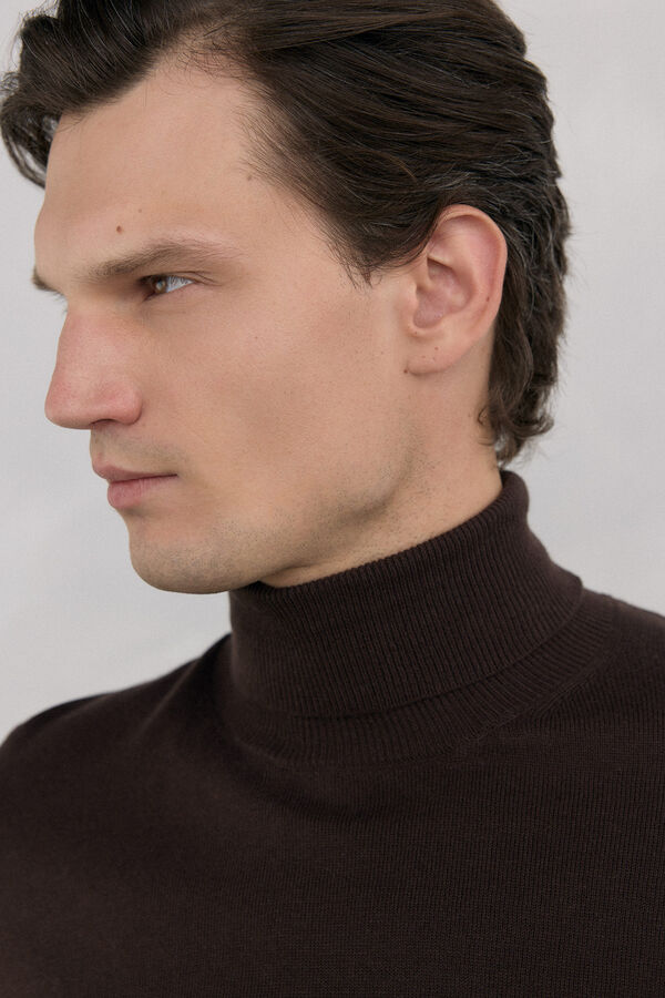 Pedro del Hierro Jersey cuello cisne Marr&oacute;n