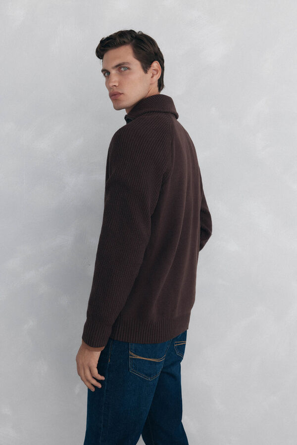 Pedro del Hierro Su&eacute;ter cuello vespa Marr&oacute;n
