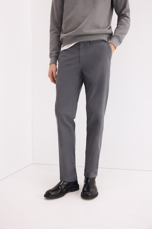 Pedro del Hierro Pantal&oacute;n chino regular fit Gris