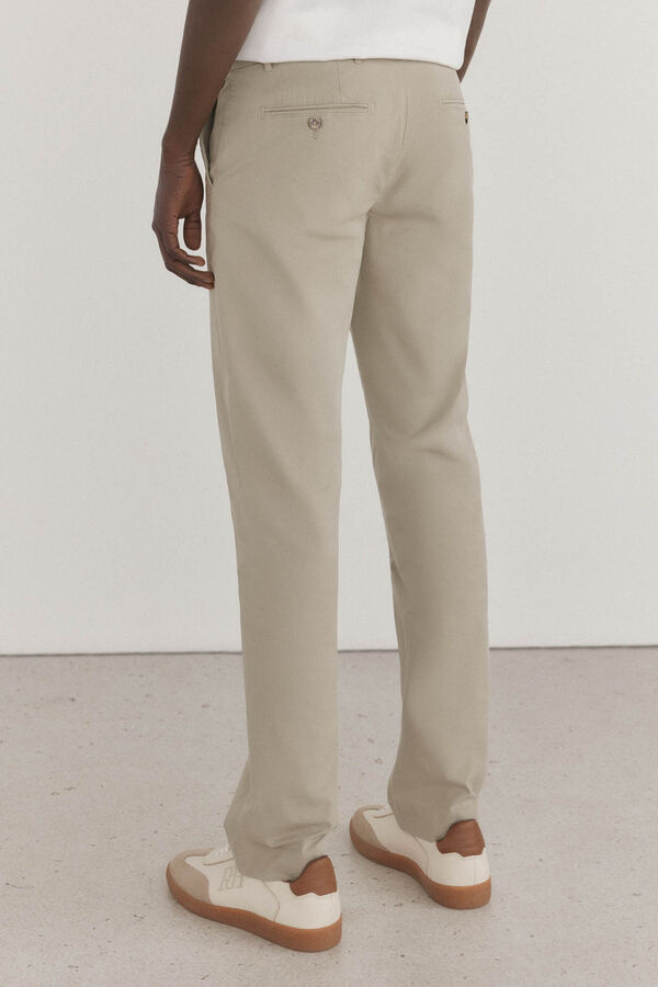 Pedro del Hierro Pantal&oacute;n premium chino ligero regular fit Verde