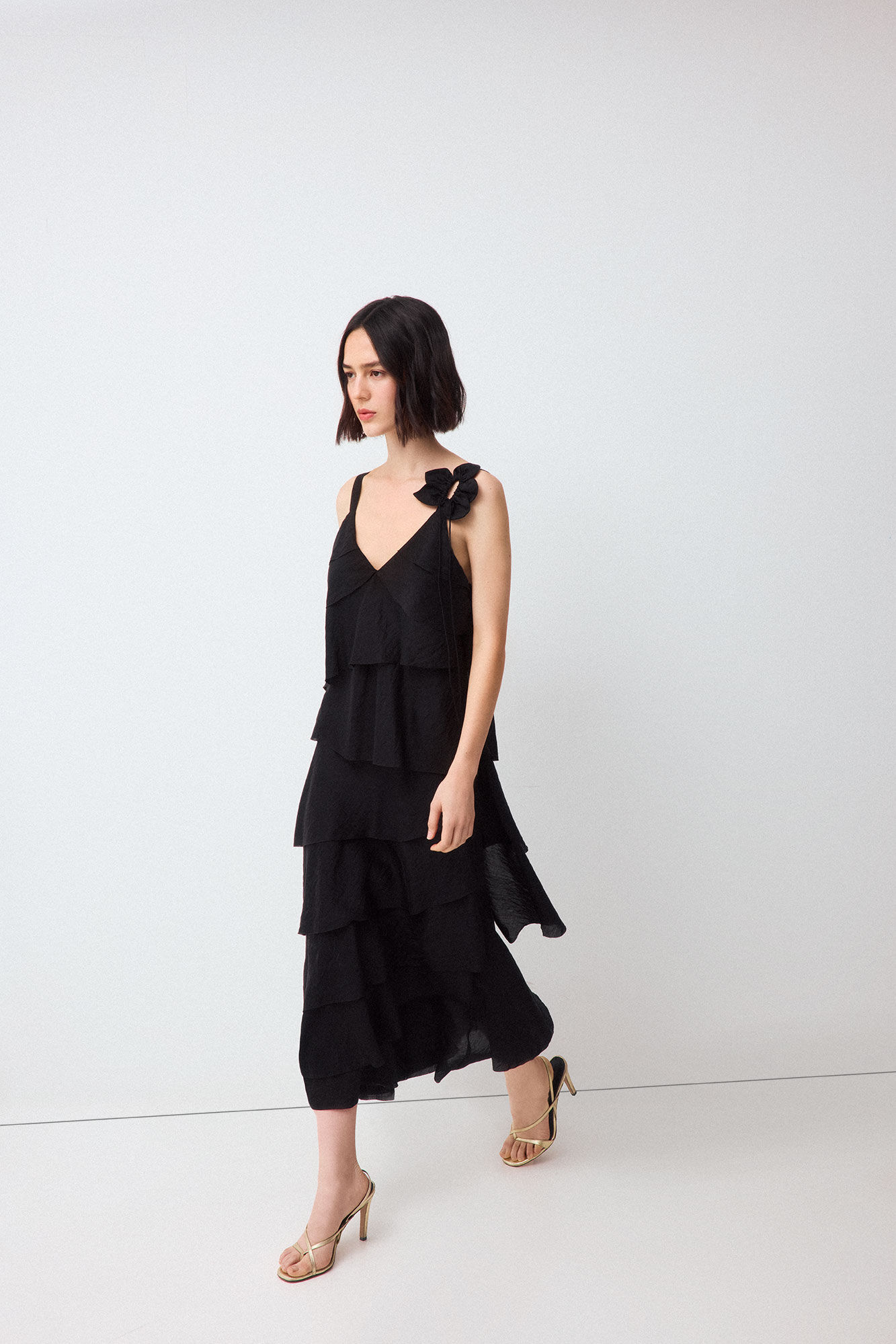 Pedro del Hierro Vestido de flores con volantes
