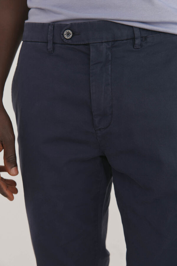 Pedro del Hierro Pantal&oacute;n chino ligero slim fit premium Azul