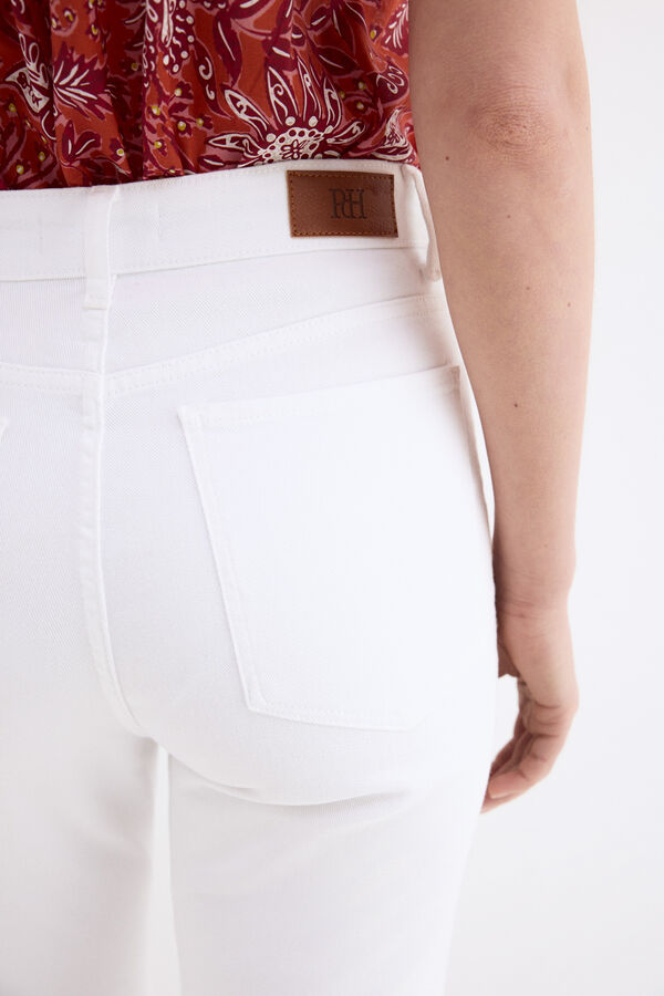 Pedro del Hierro Jeans capri rectos b&aacute;sicos Blanco