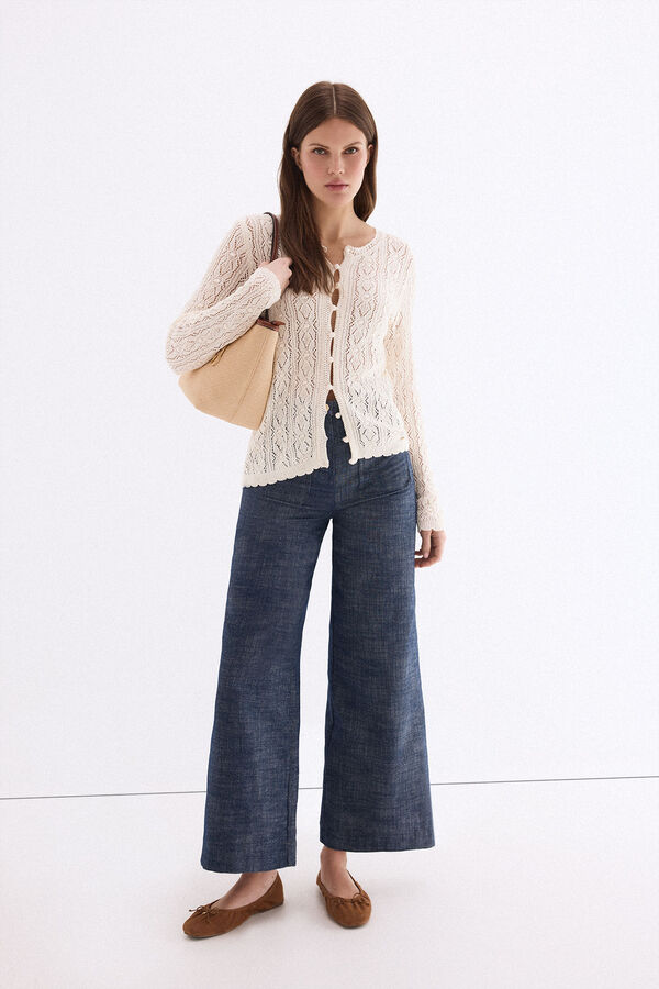 Pedro del Hierro Chamarra fantas&iacute;a calada con terminaciones en crochet Crudo