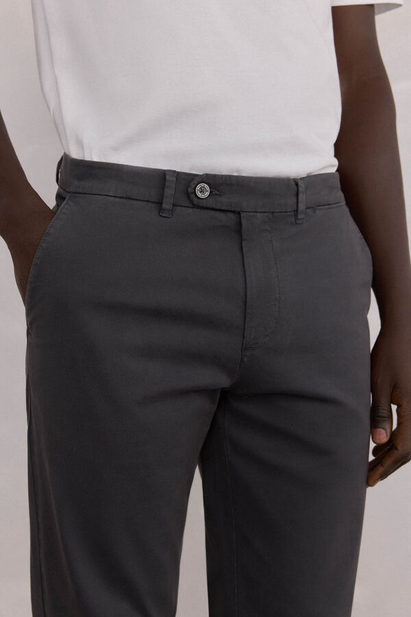 Pedro del Hierro Pantal&oacute;n premium chino slim fit Gris