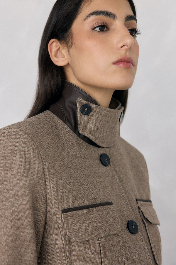 Pedro del Hierro Chamarra sahariana espiga Marr&oacute;n