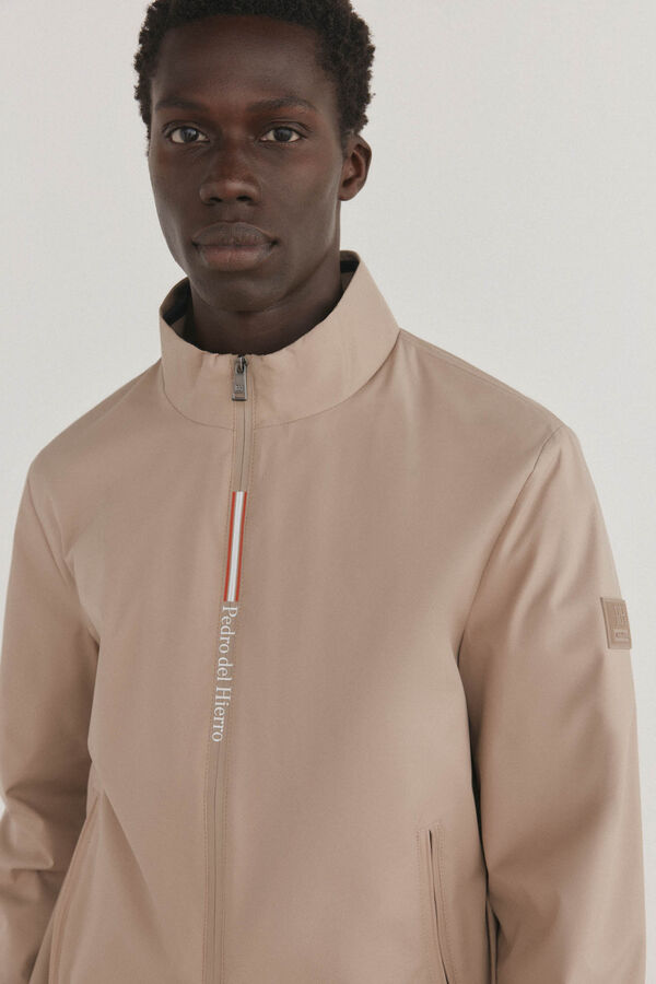 Pedro del Hierro Cazadora t&eacute;cnica ligera Beige