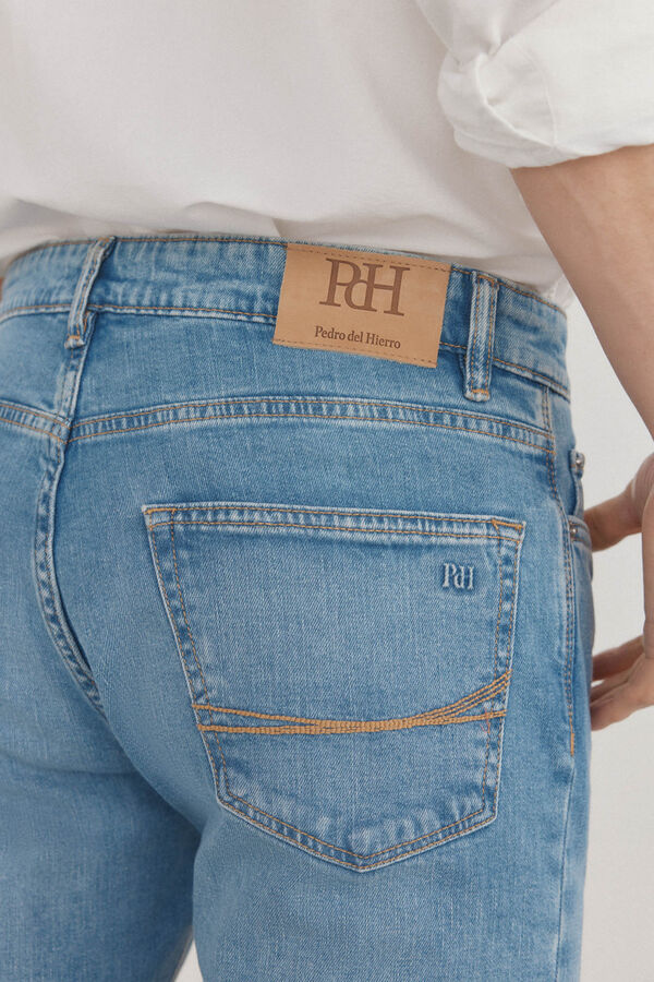 Pedro del Hierro Pantal&oacute;n de mezclilla premium slim fit Azul