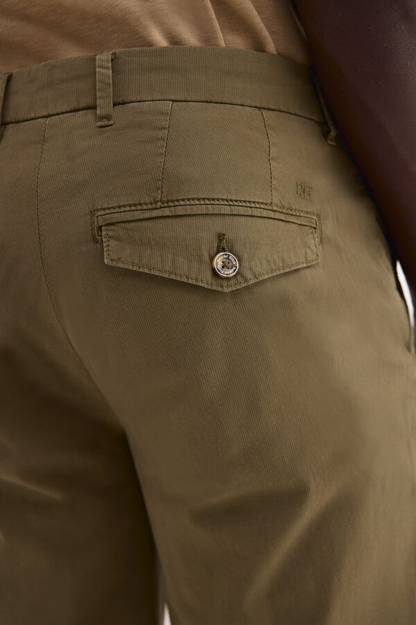 Pedro del Hierro Pantal&oacute;n chino estructura regular fit Verde