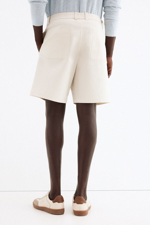 Pedro del Hierro Bermuda ligera con gomas Crudo