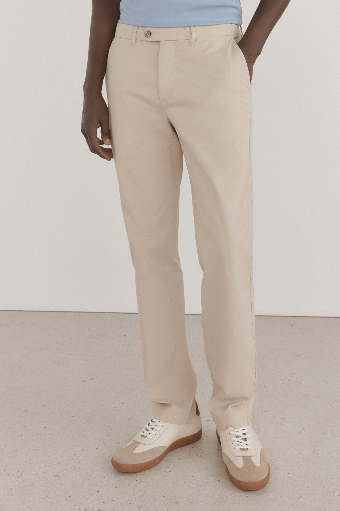 Pedro del Hierro Pantal&oacute;n premium chino ligero regular fit