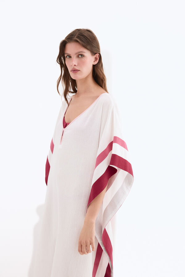 Pedro del Hierro Caft&aacute;n contraste Blanco