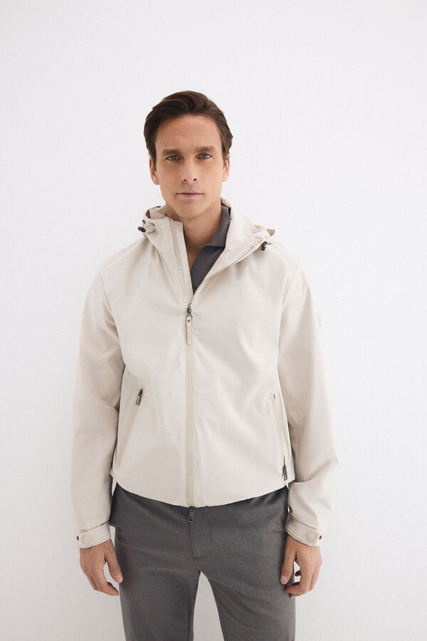 Pedro del Hierro Cazadora t&eacute;cnica ligera con capucha Beige