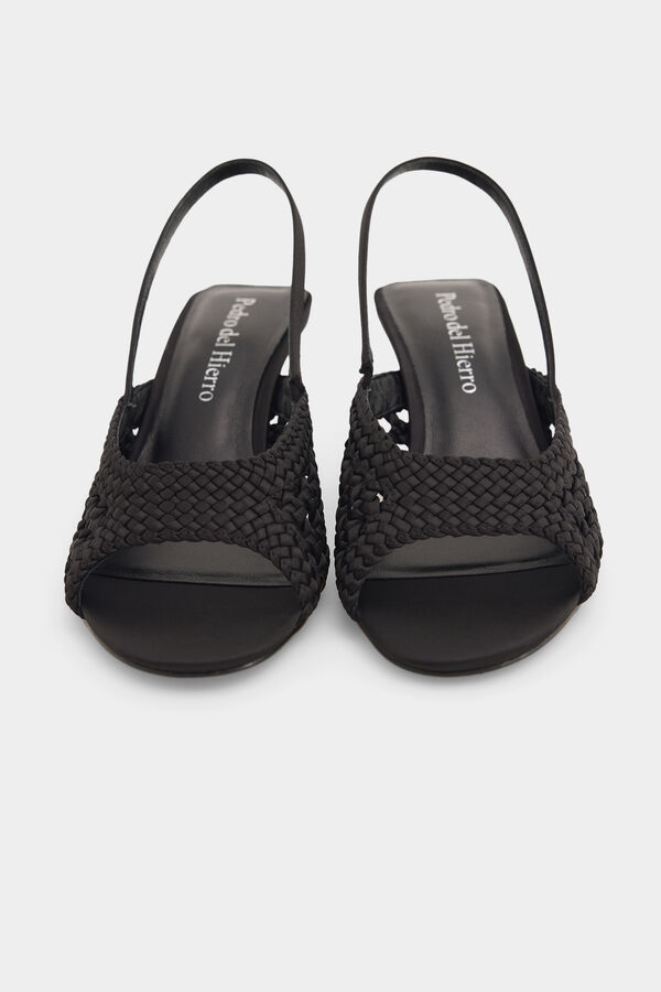 Pedro del Hierro Sandalia trenzada negra Negro