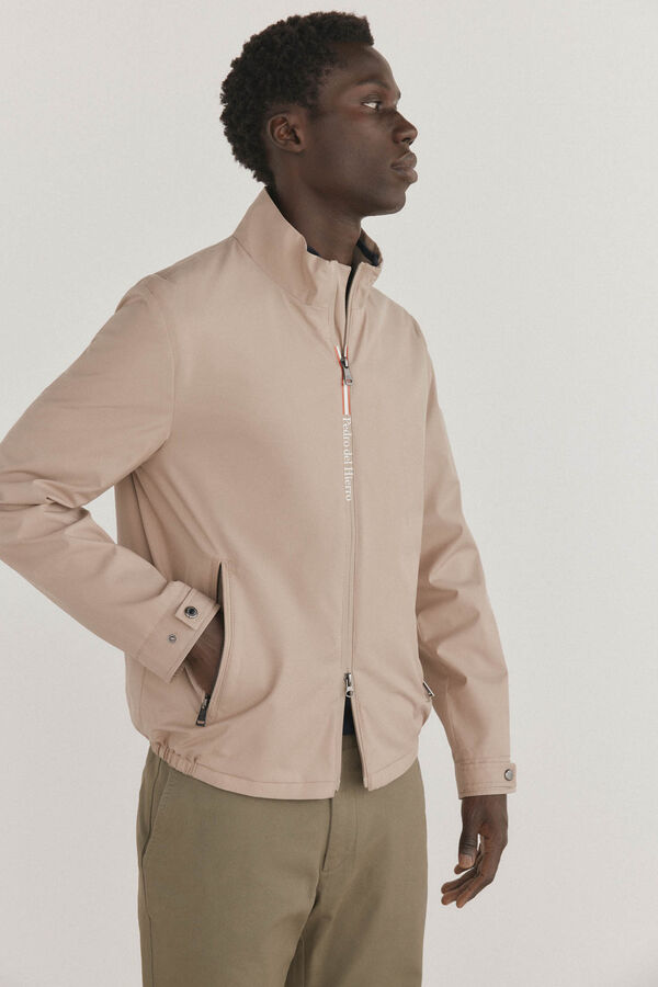 Pedro del Hierro Cazadora t&eacute;cnica ligera Beige