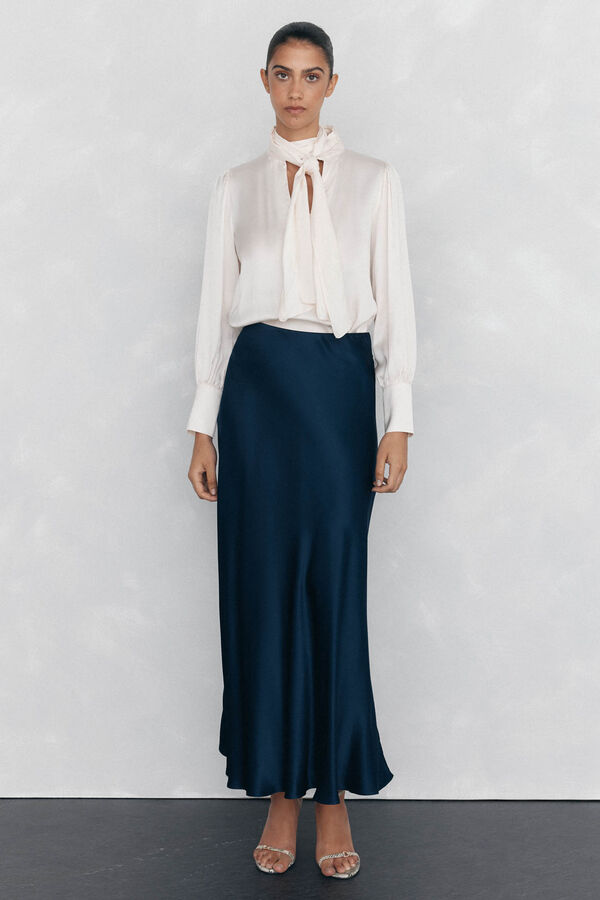 Pedro del Hierro Blusa satinada con lazo Beige