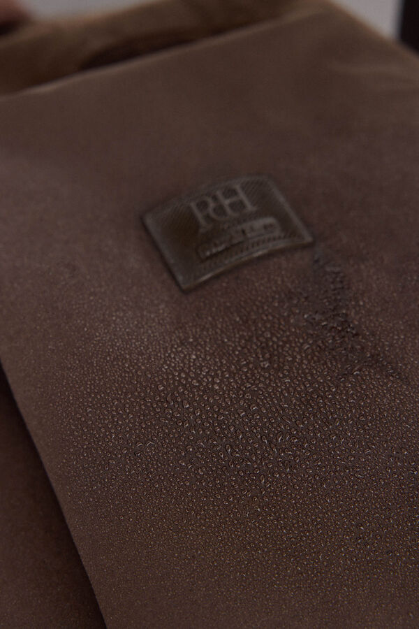 Pedro del Hierro Chaqueta vistas cremallera repelente al agua Marr&oacute;n