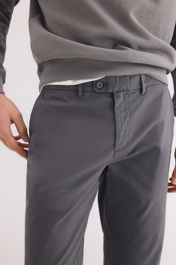 Pedro del Hierro Pantal&oacute;n chino regular fit Gris