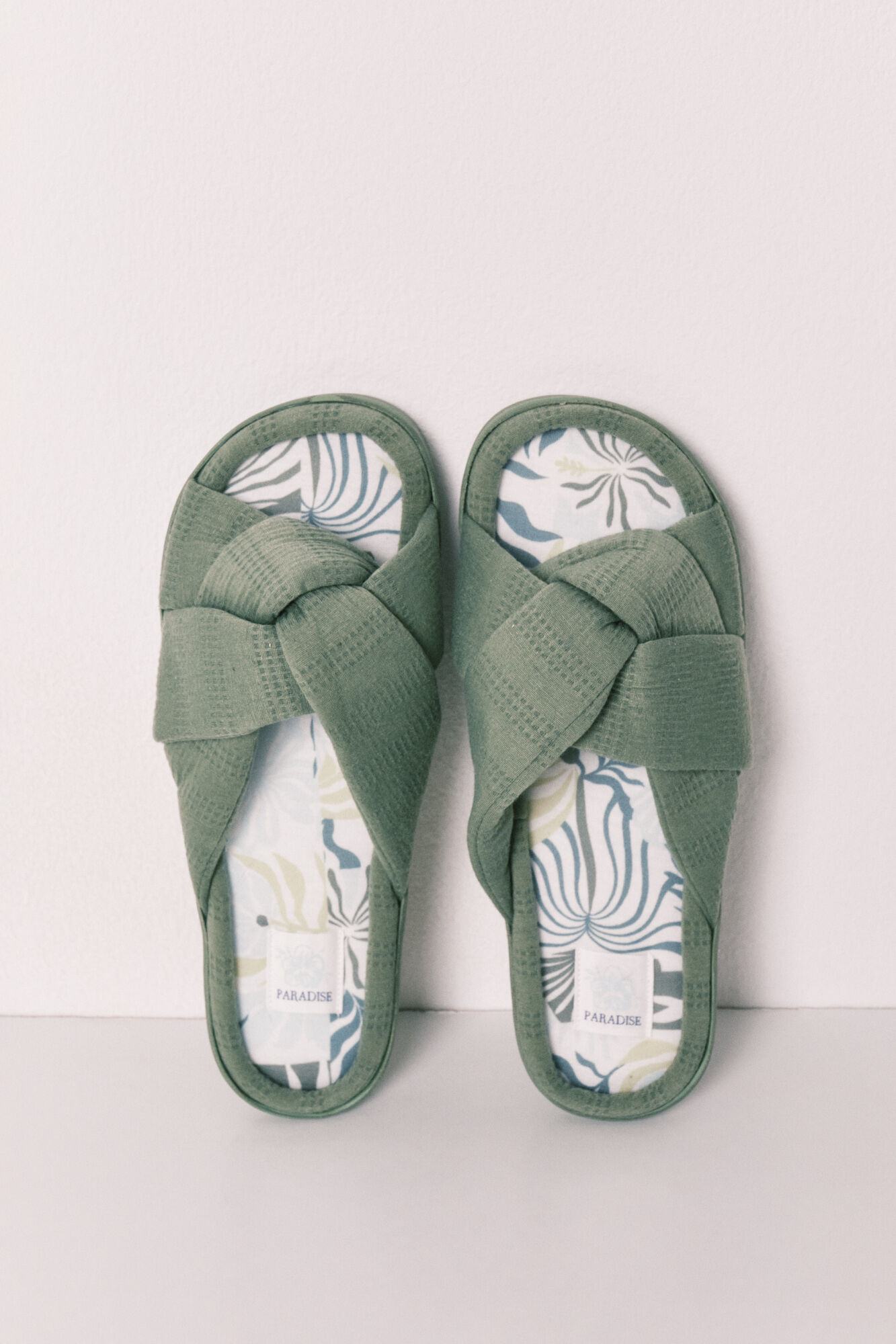 Women'secret Zapatillas de casa de nudo verde