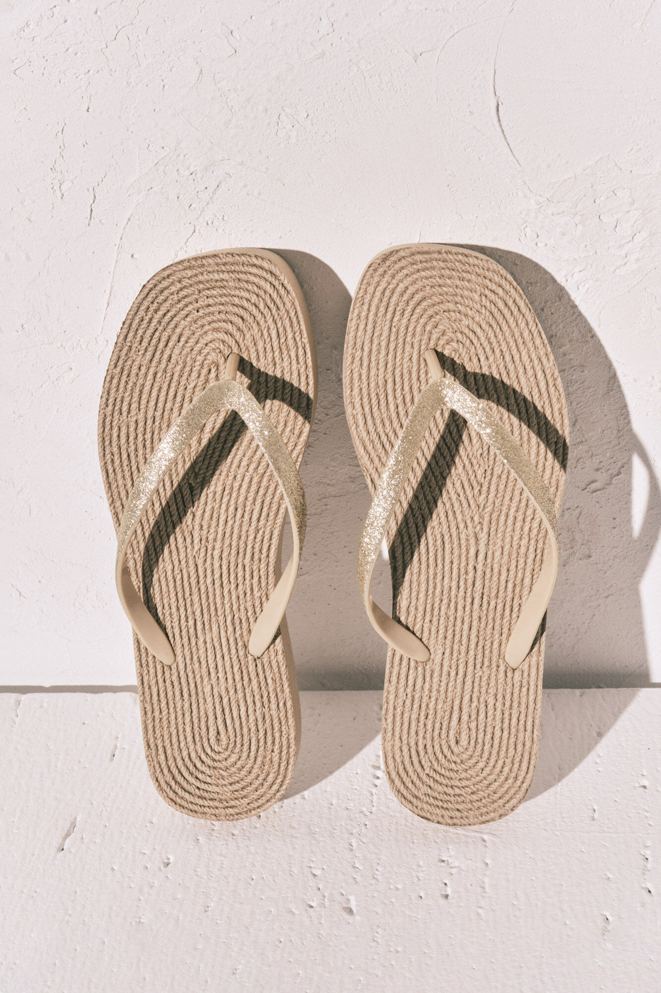 Women'secret Chanclas de efecto esparto con brillo