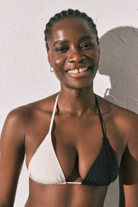 Women'secret Top bikini triangular color block blanco y negro